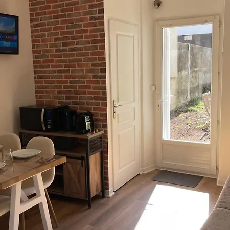 L'entracte, T2 Renove ! Jardin, Parking Et Fibre Apartment