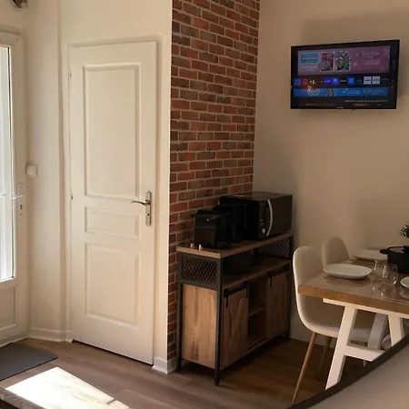 Apartment L'entracte, T2 Renove ! Jardin, Parking Et Fibre Pau